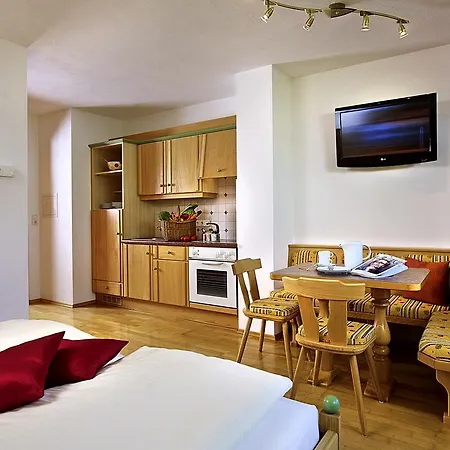 Strolz Appartement *